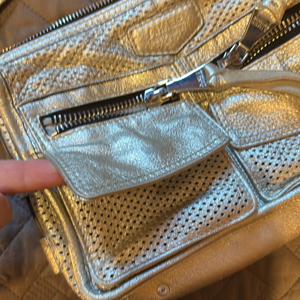 Aimee Kestenberg road trip crossbody - Picture 5 of 12